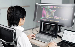 百色 ,php声明和调用变量的符号是什么？